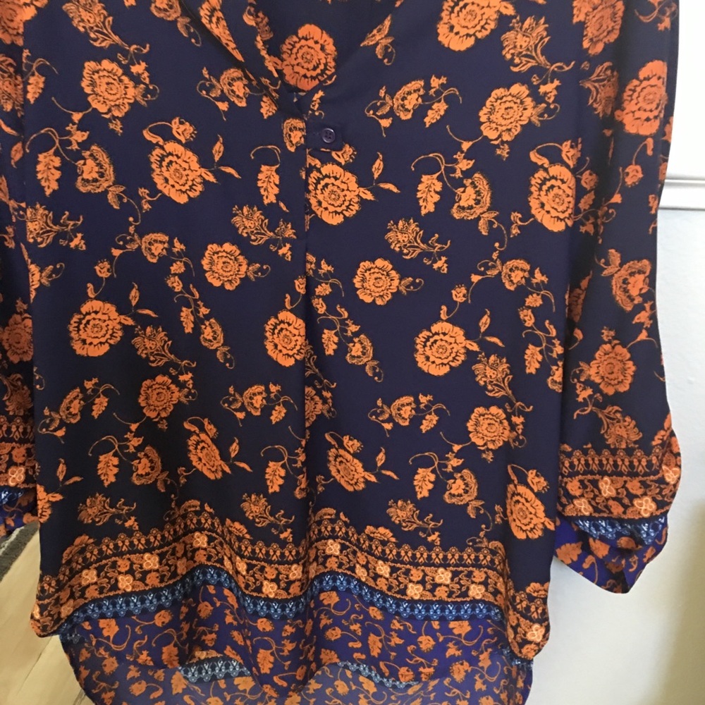 Tunic - Picture 2 of 6